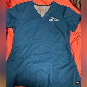 Greys Anatomy SSM health Women’s scrub top Caribbean blue small